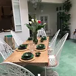 Eden Kam Riad